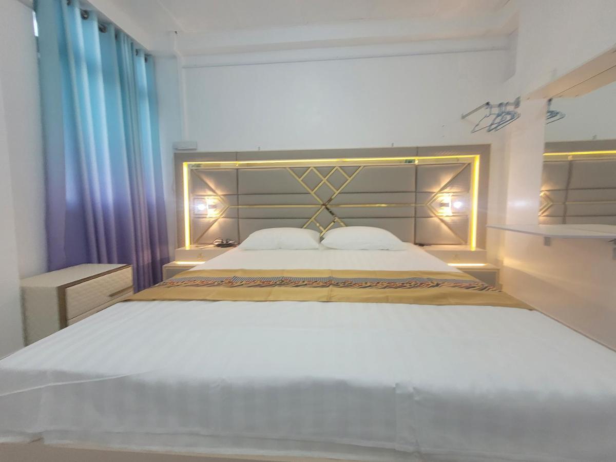 Ontrack Travel Transit Hotel Мале Экстерьер фото